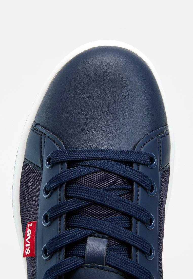 Levi's® BOULEVARD REFRESH