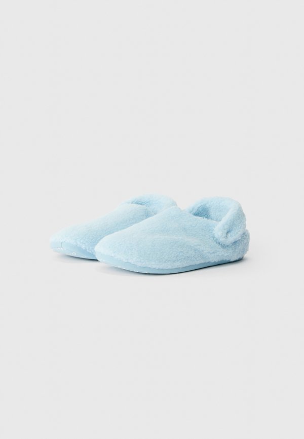 Crocs CLASSIC COZZZY UNISEX