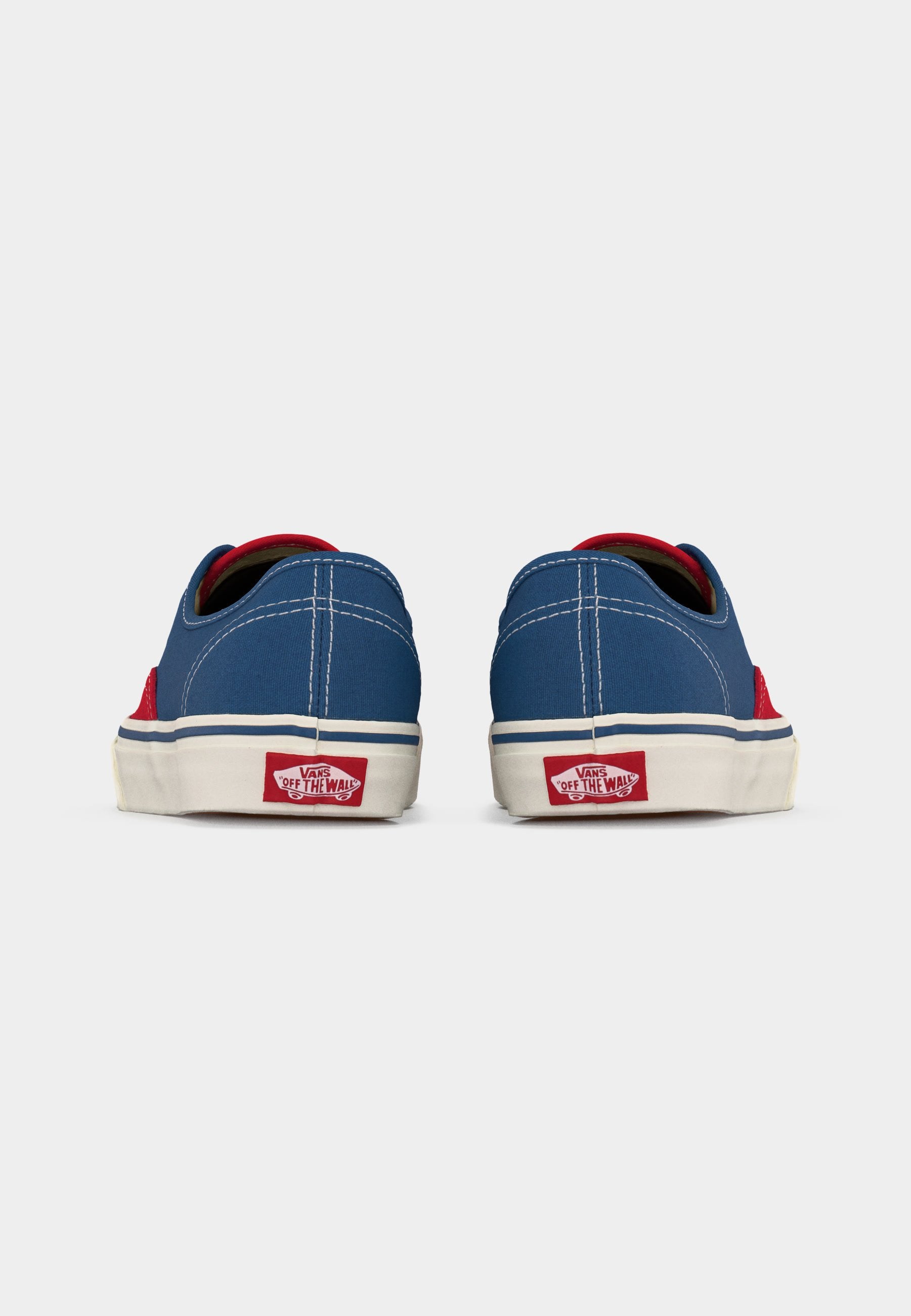 Vans AUTHENTIC