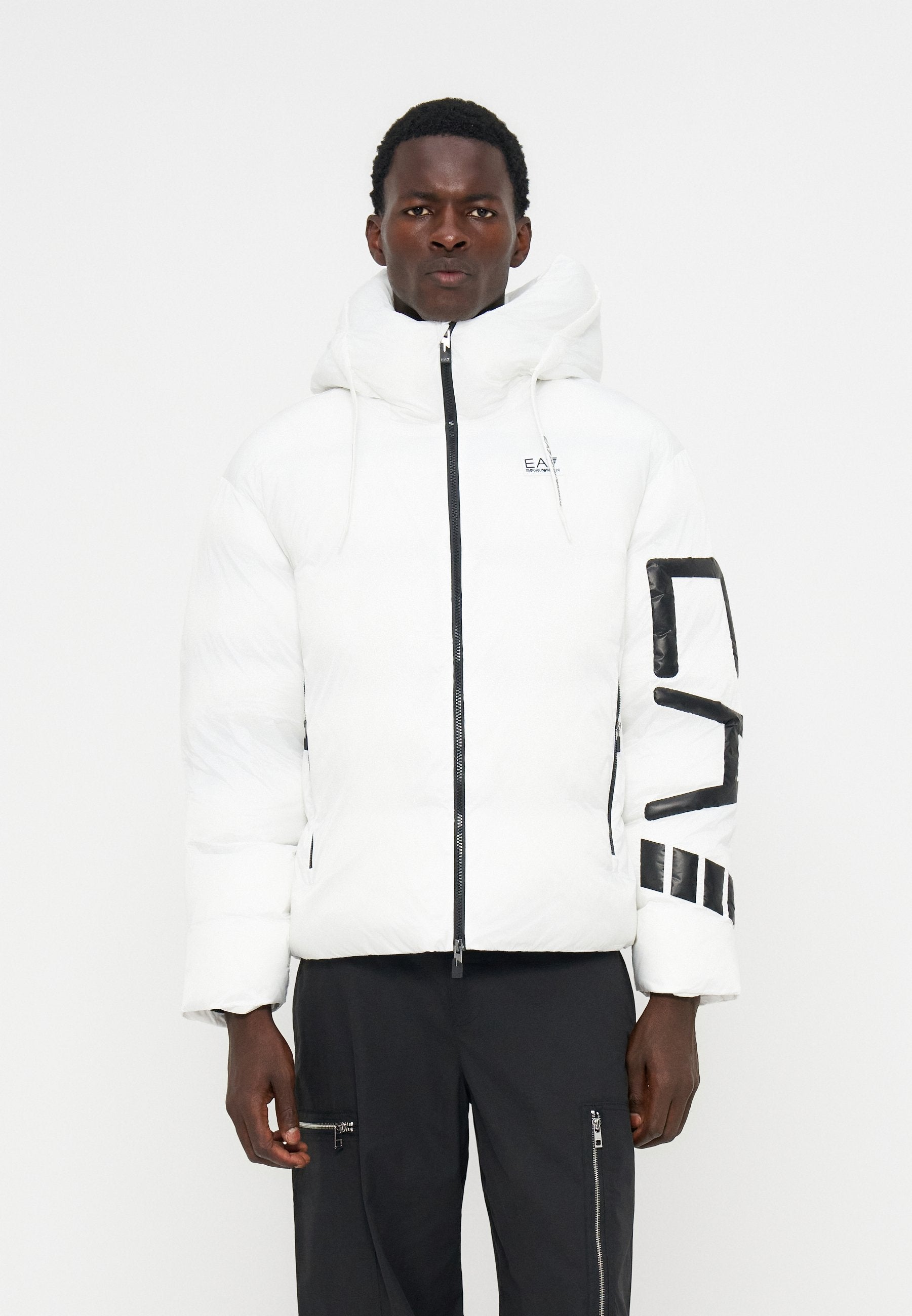 EA7 Emporio Armani Winterjacke Media 1