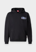 Schwarzer Hoodie aus einer Baumwollmischung. Mit einer Vordertasche, gerippten Bündchen und einer gestickten Grafik auf der Brust. Klassisches Design.