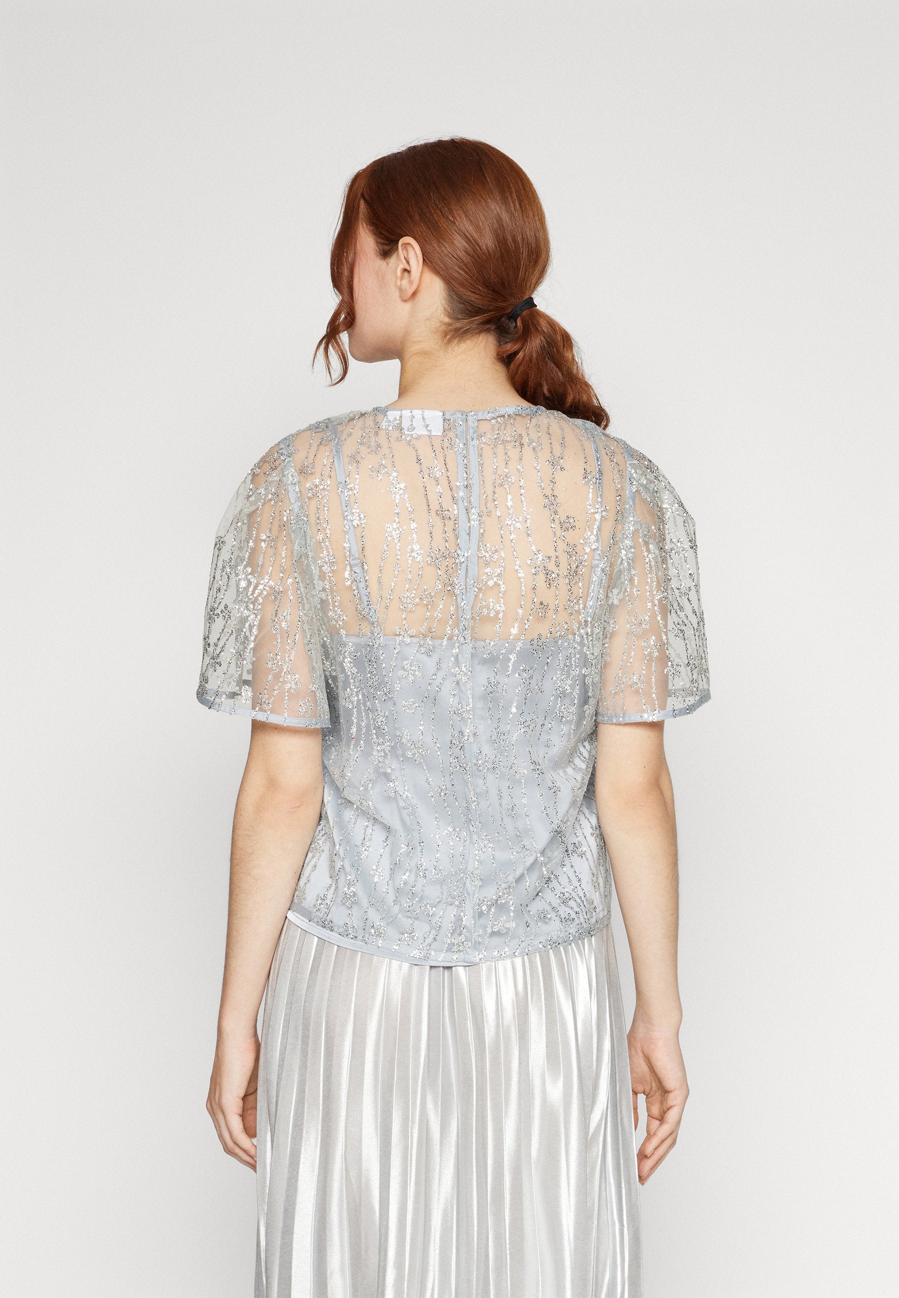 VILA VISIGNE FLOWER SEQUINCE TOP