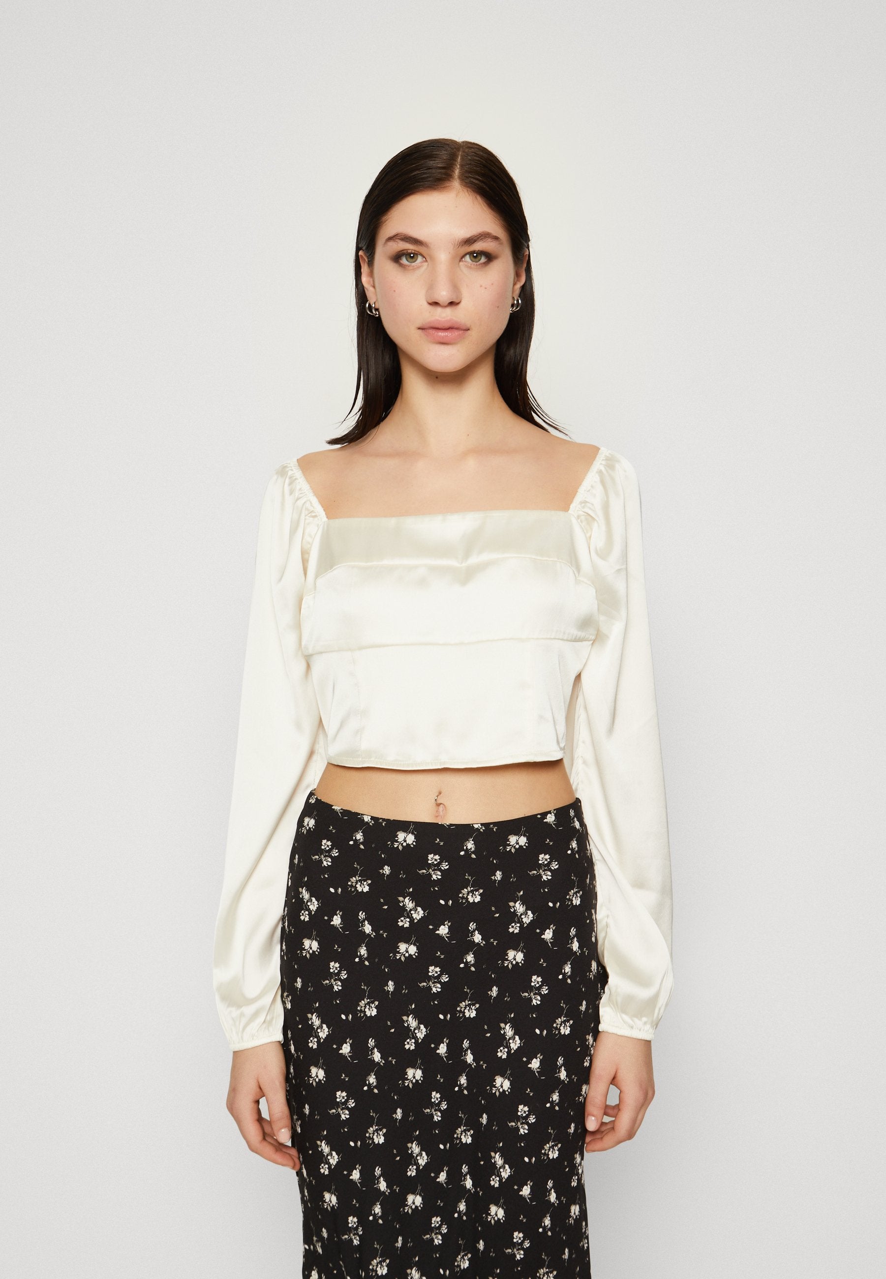 Hollister Co. LONG-SLEEVE SATIN SQUARE-NECK TOP