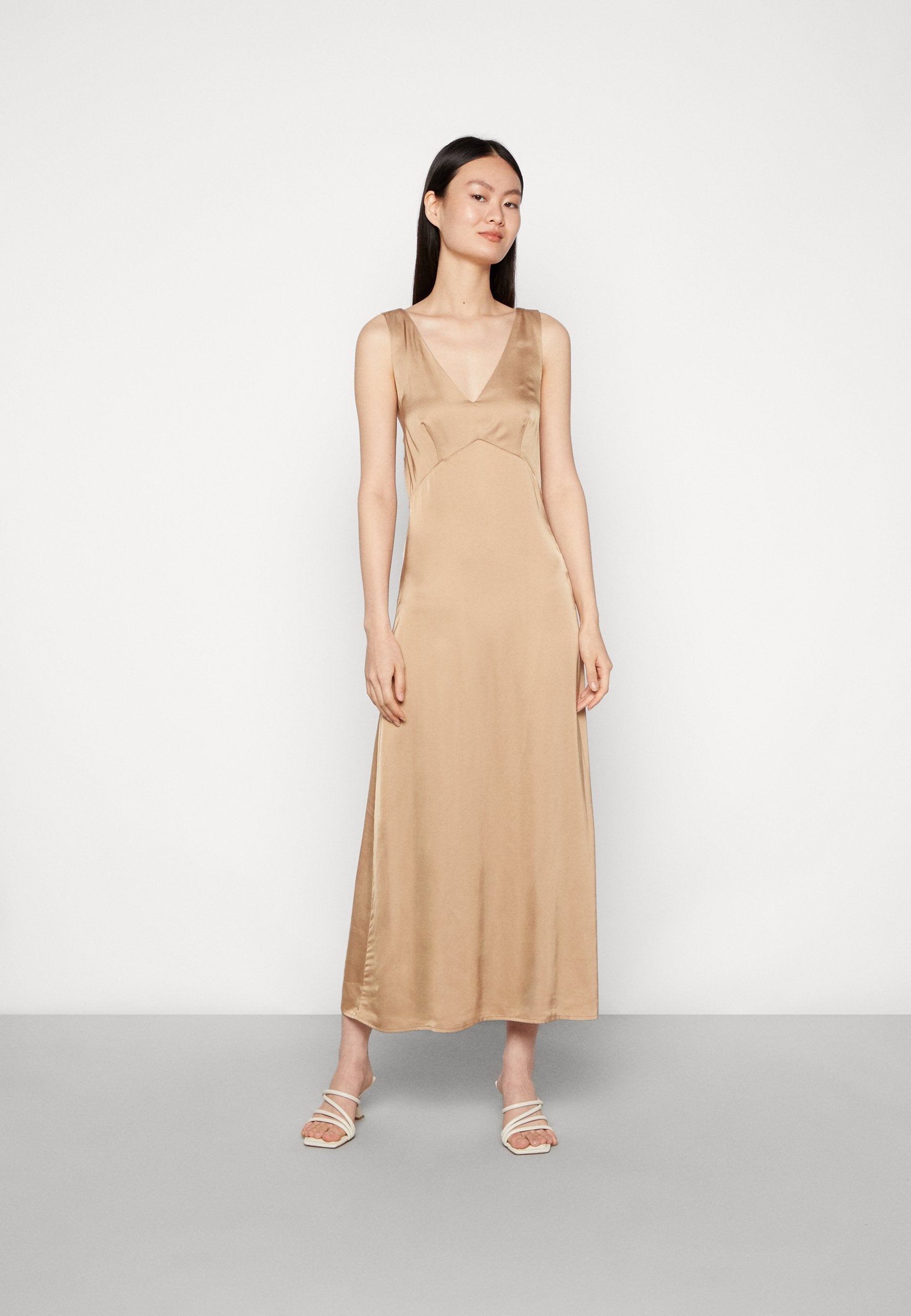 EDITED CLOVER DRESS