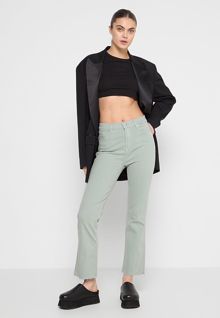 7 for all mankind