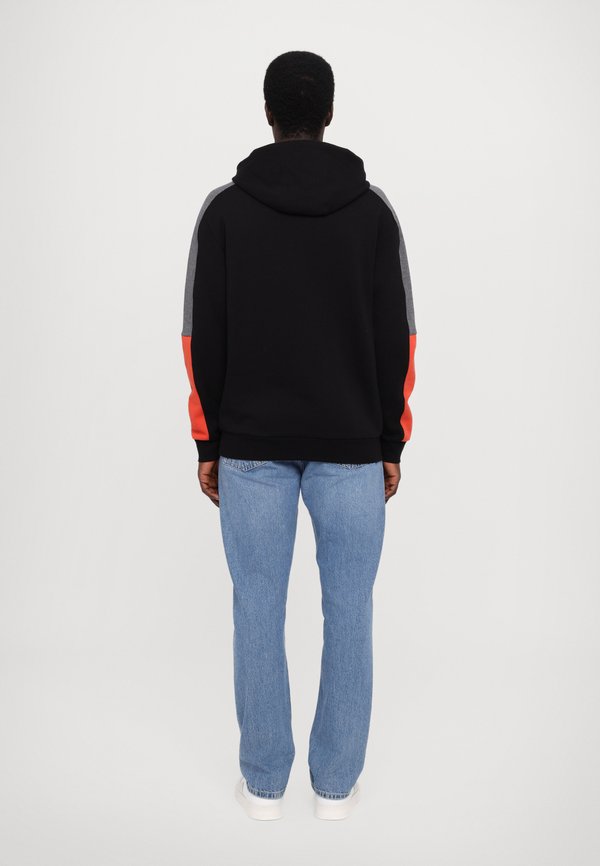 EA7 Emporio Armani