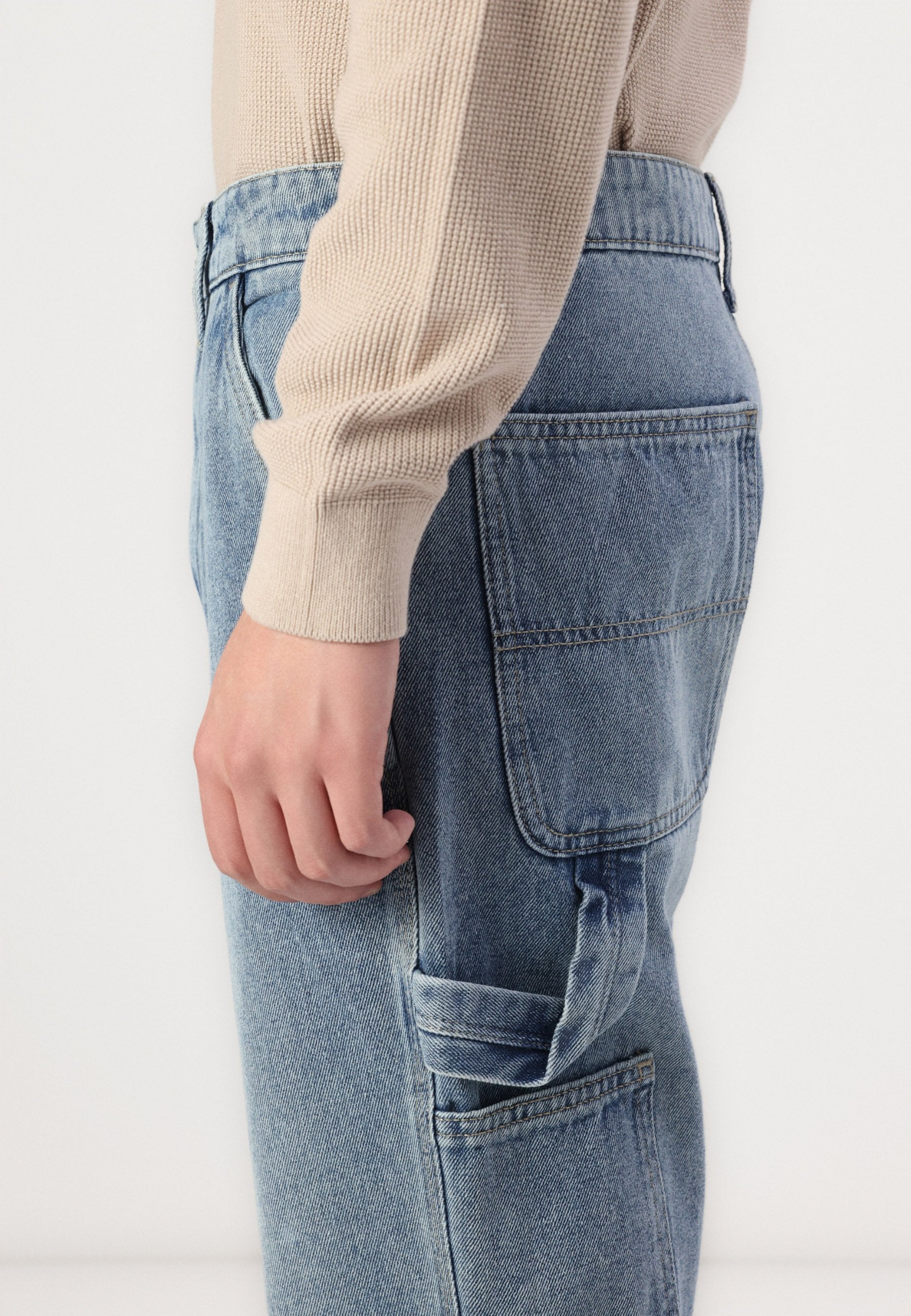 Regular fit ONSEDGE Mid waist Straight Media 6