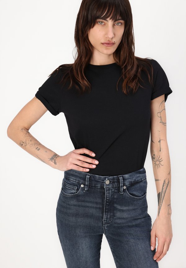 Good American ALWAYS FITS GOOD LEGS FLARE TROUSER