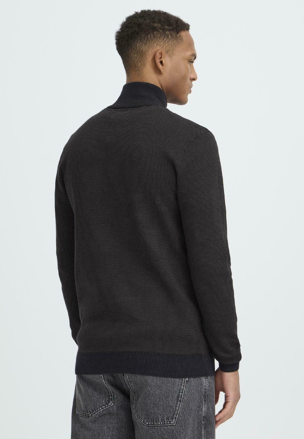 BHBAAL FINE KNIT TROYER Media 4