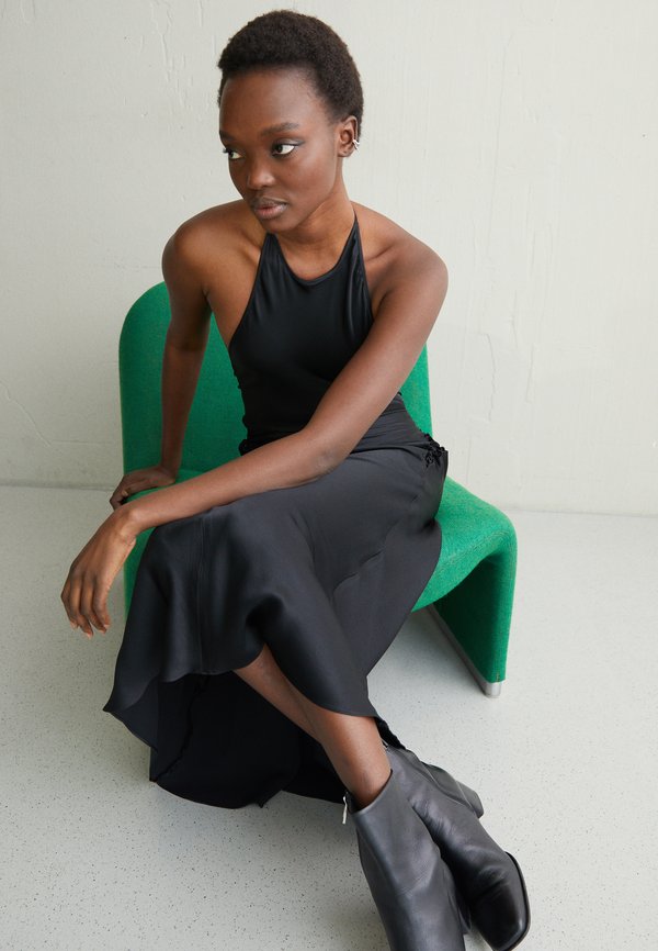 Materiel UP HALTER DRESS