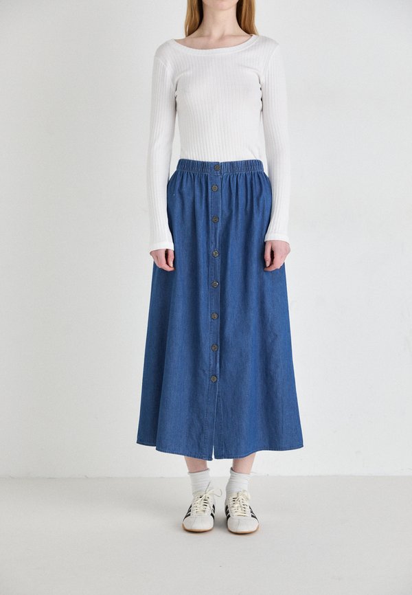 ONLY ONLNOVA Midi - A-line skirt - medium blue denim