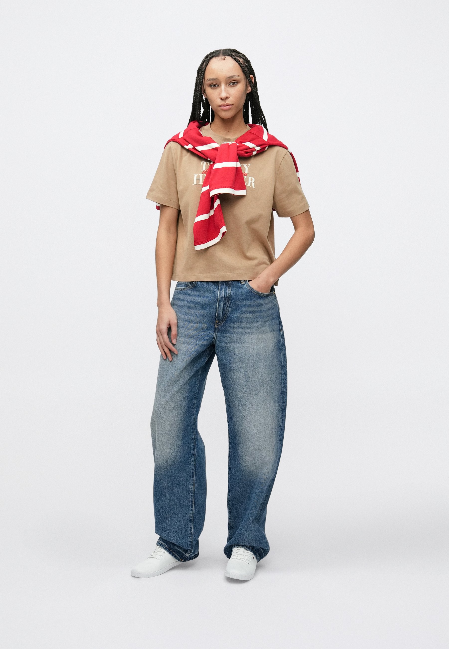 CLASSIC FLOCK LOGO RELAXED T-SHIRT Media 2