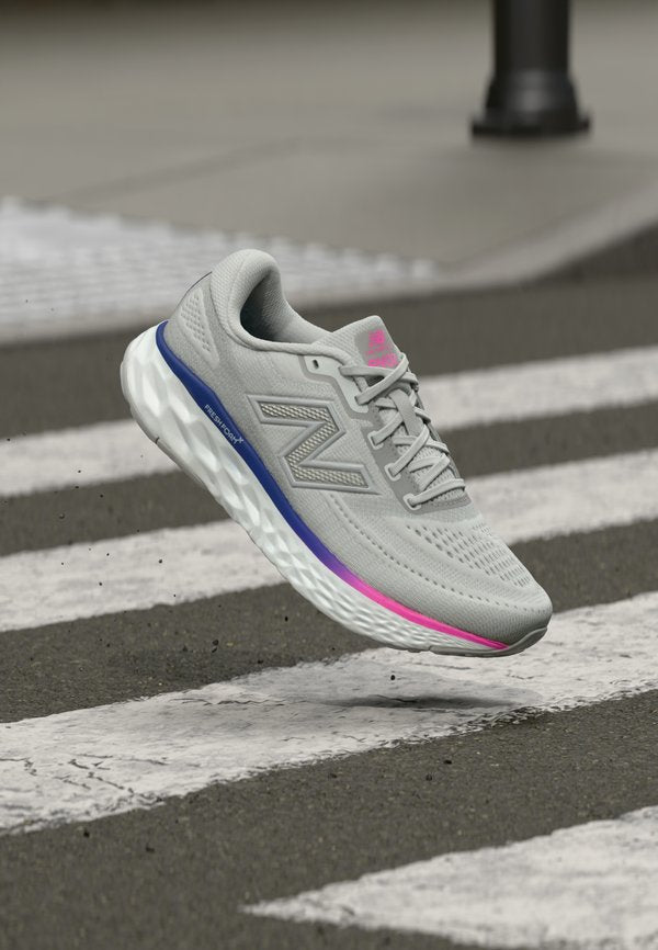 New Balance EVOZ V4 - Road running shoes - grey matter