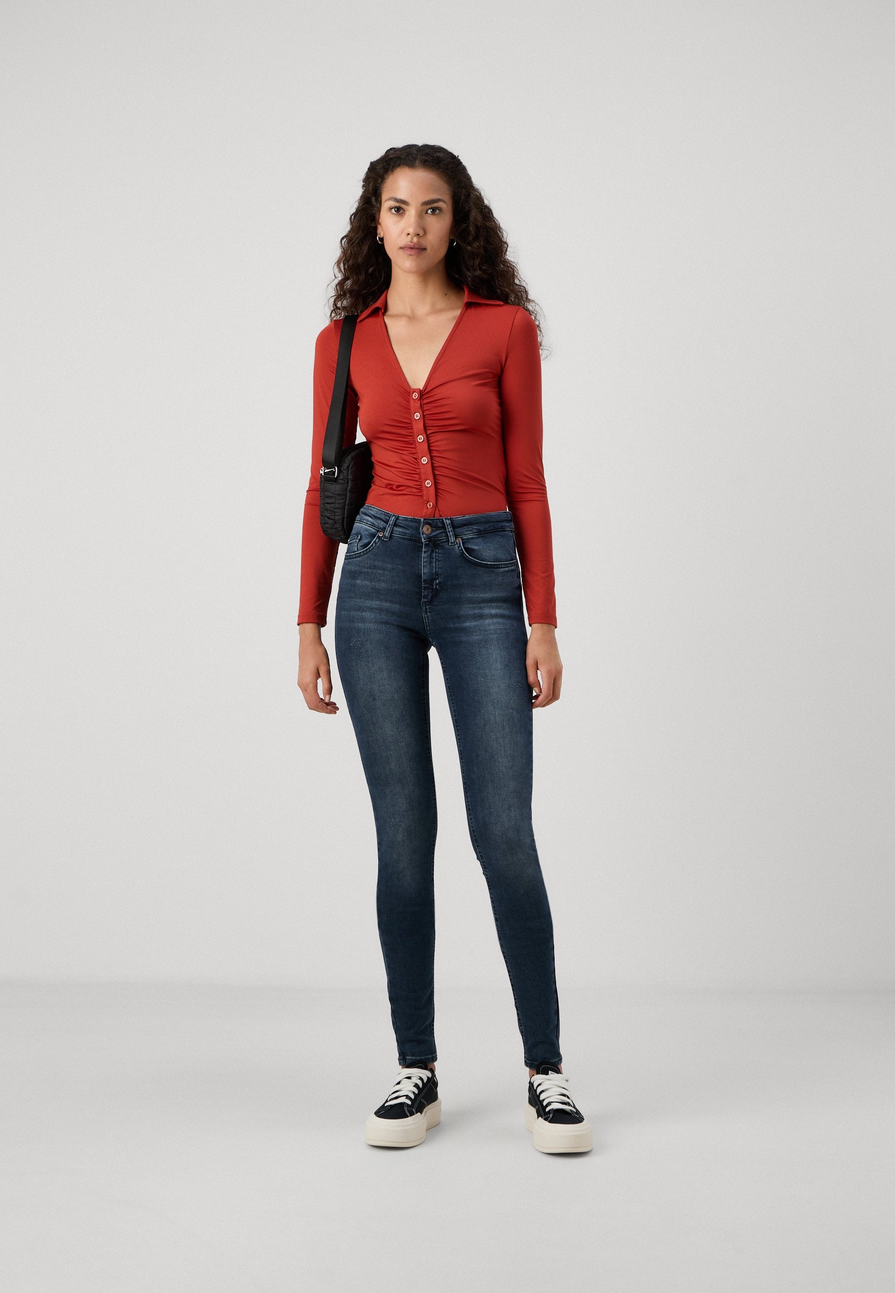 ONLBLUSH MID Media 2