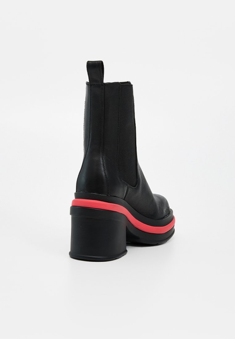 Armani Exchange Stiefelette Media 3