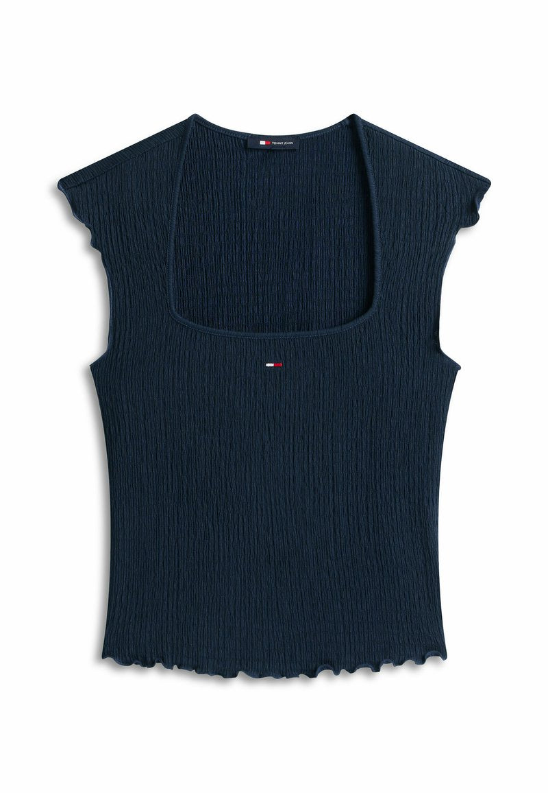 Marineblaues, geripptes Kurzarmoberteil mit quadratischem Ausschnitt und kleinem Tommy Jeans Logo in Rot, Weiß und Blau in der Mitte der Brust.