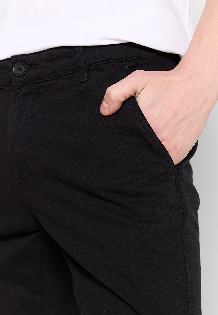 KARL LAGERFELD Chino Media 4