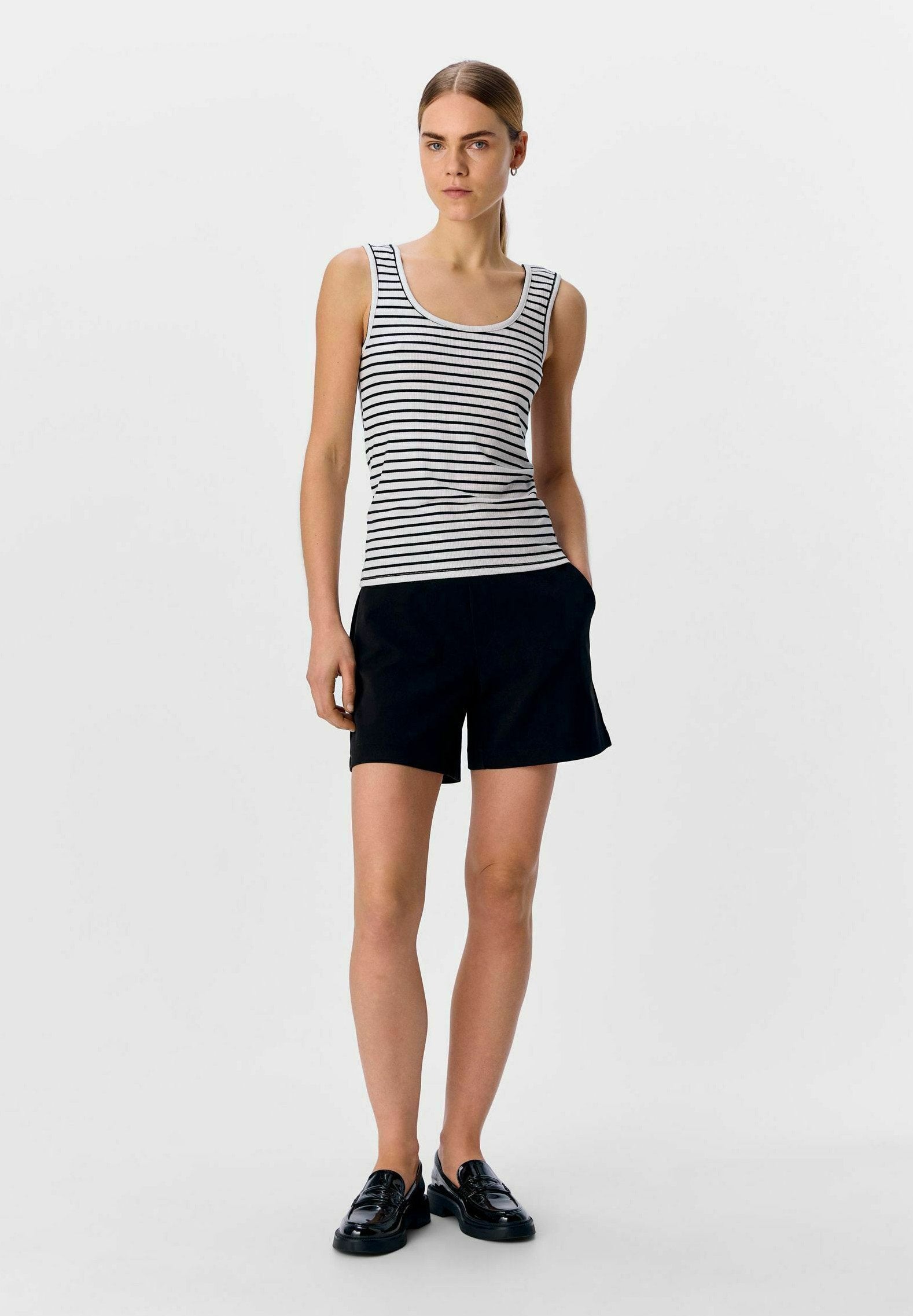 Object Tank Striped