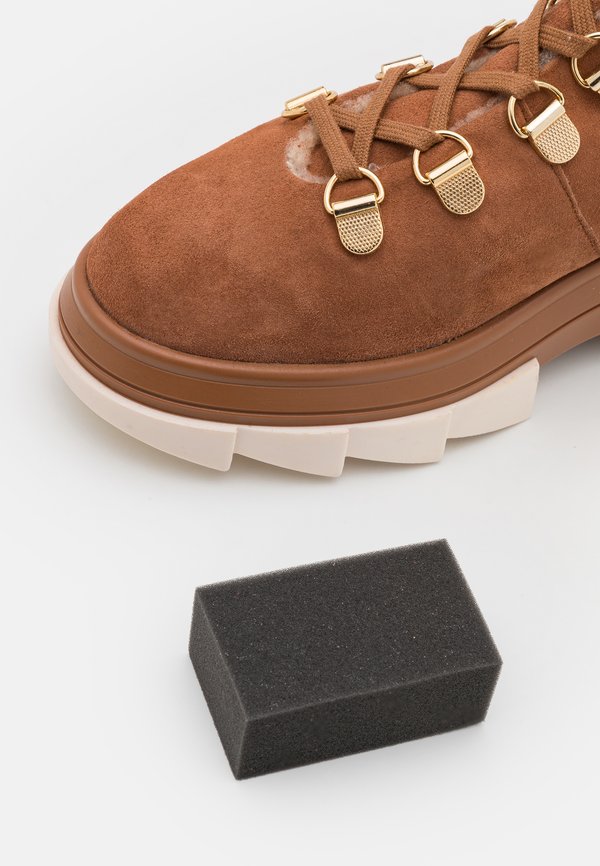 Stuart Weitzman NOHO HIKER CHILL BOOTIE