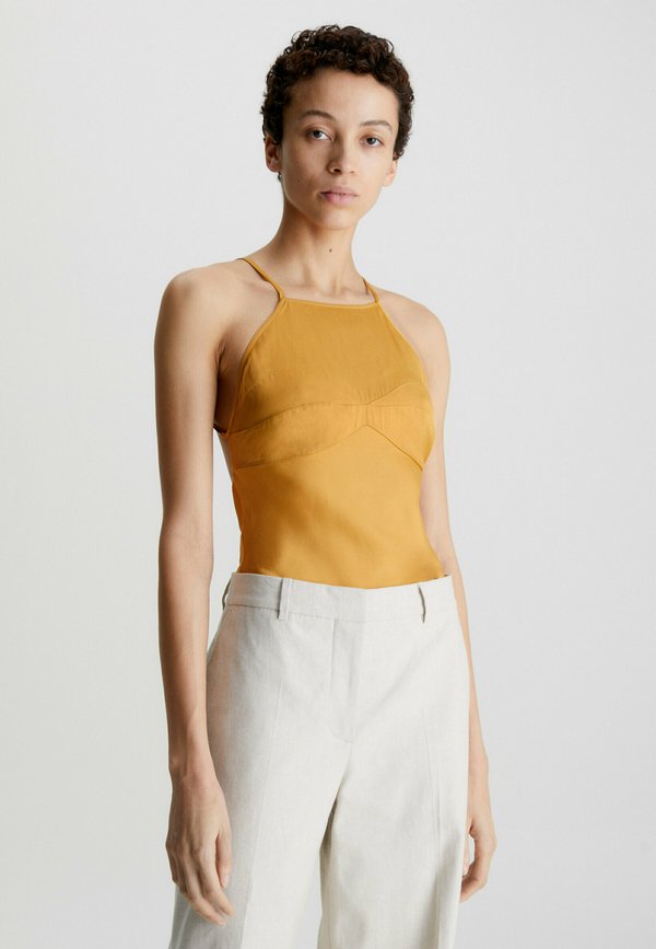 Calvin Klein SLIM HALTER