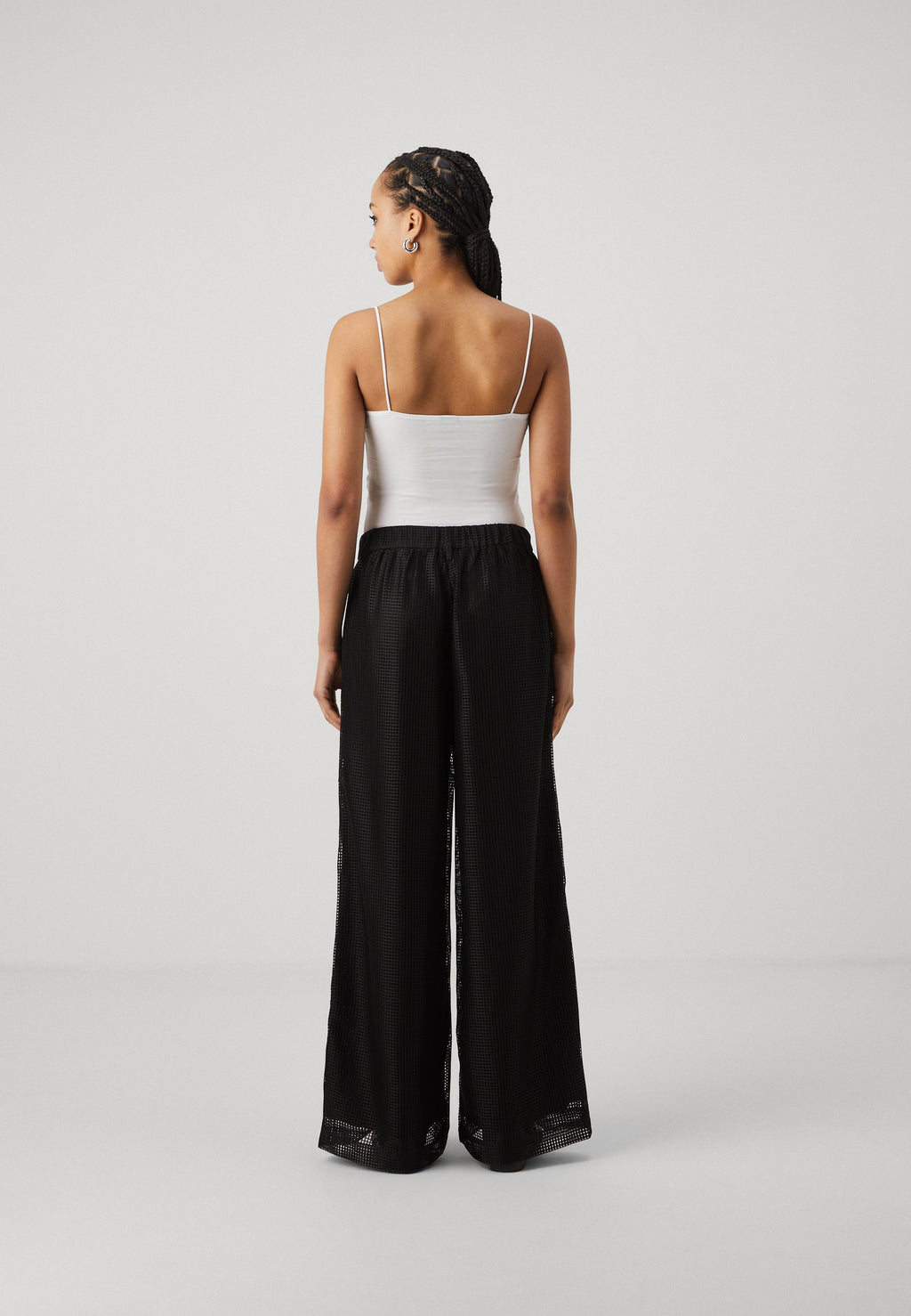 ONLKADA PANTS Media 4