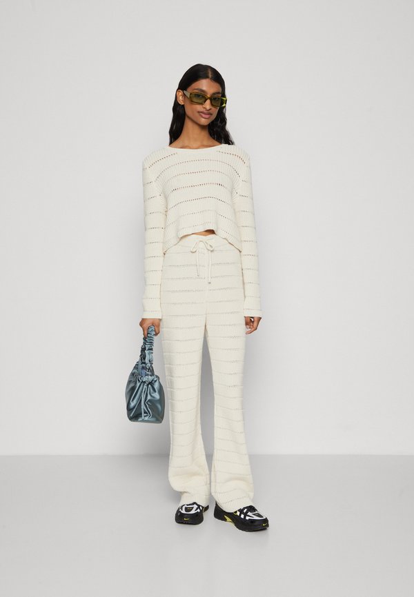 ONLY Petite ONLMARY LIFE O NECK