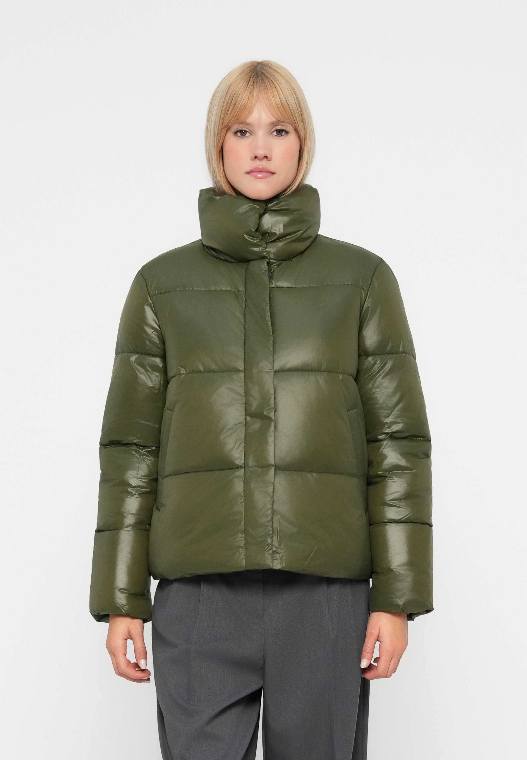 VILA Puffer VILIDDA Short