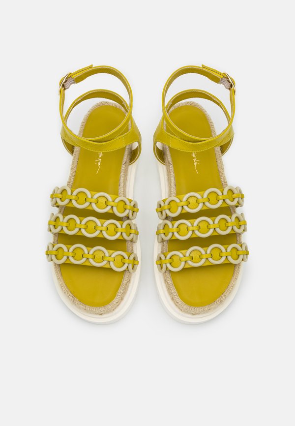 3.1 Phillip Lim CRUZ RING PLATFORM