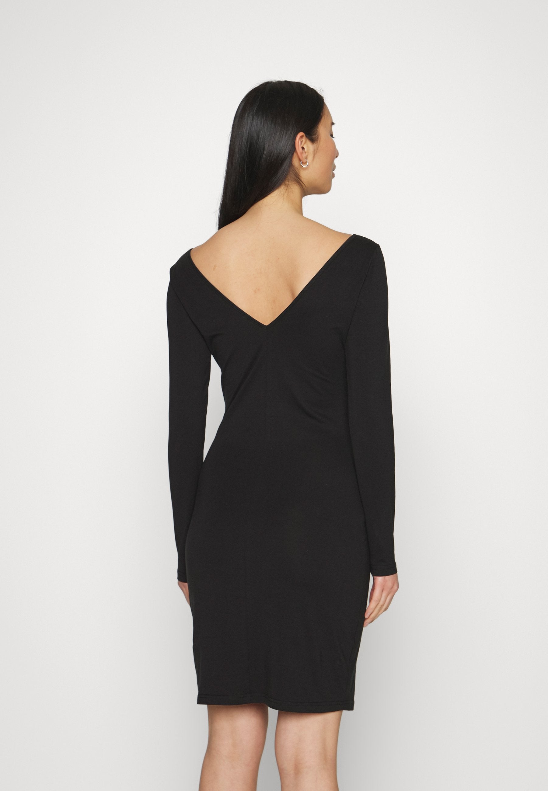 Résumé JULE DRESS