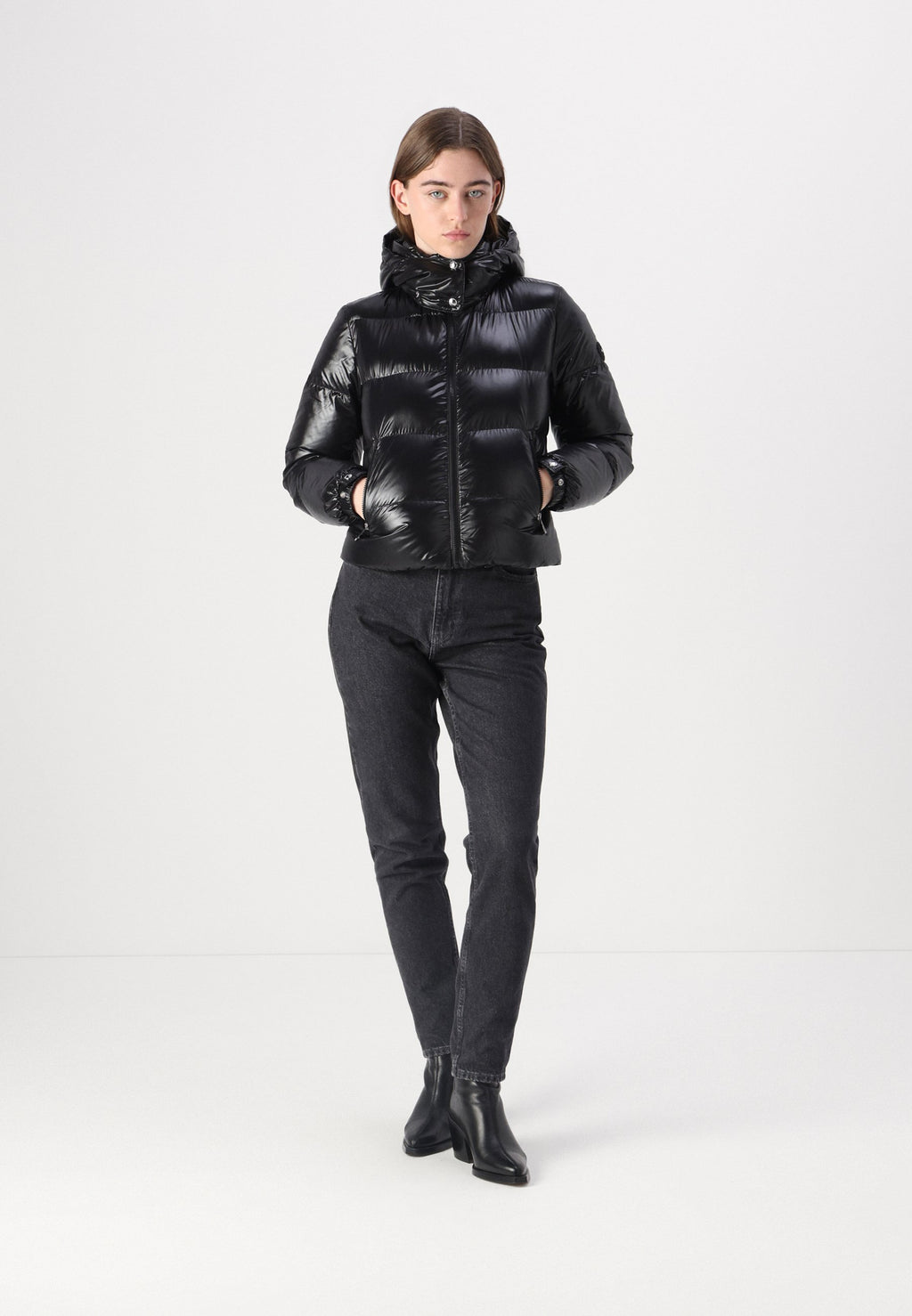 SHINE JACKET Media 2