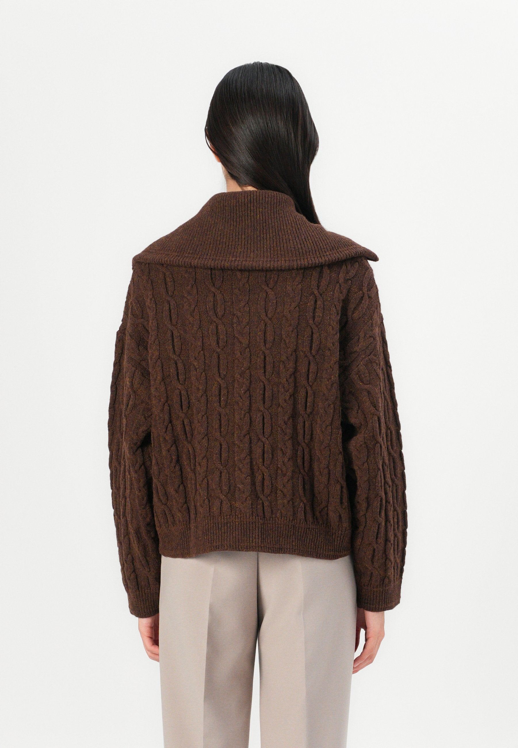CABLE KNIT ZIP UP Media 4