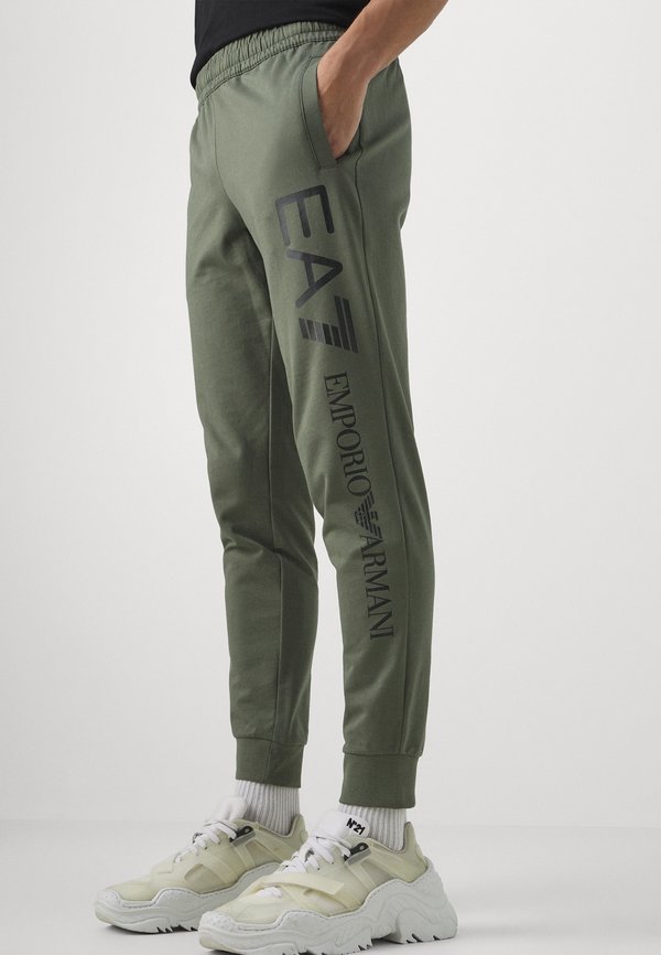 EA7 Emporio Armani