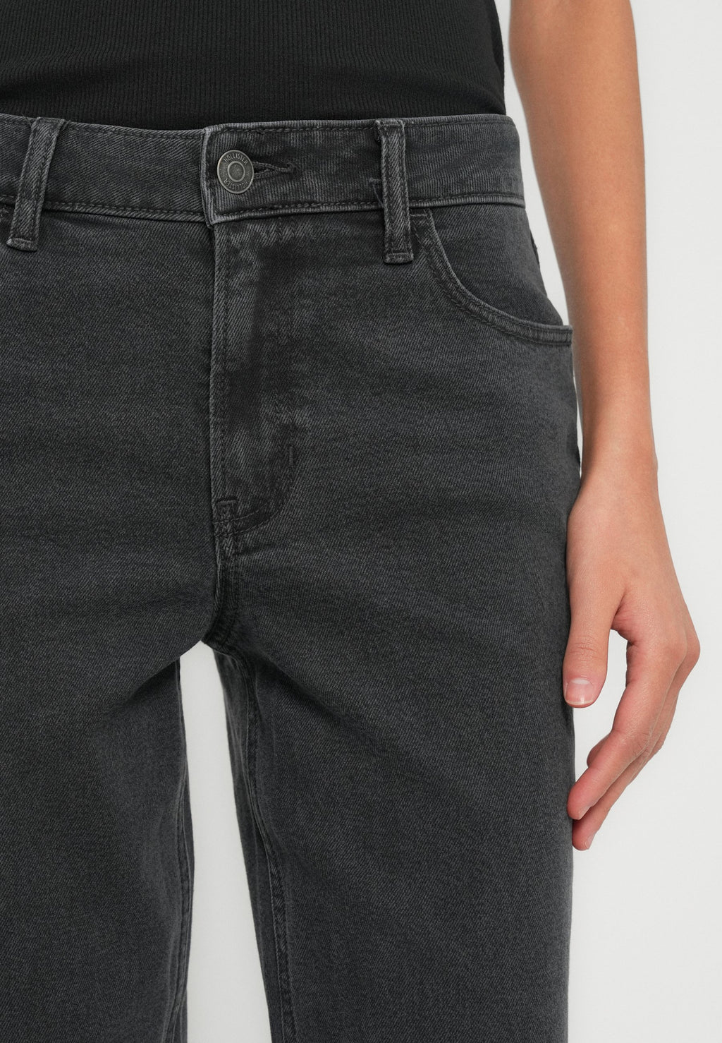 Hollister Co. STRAIGHT