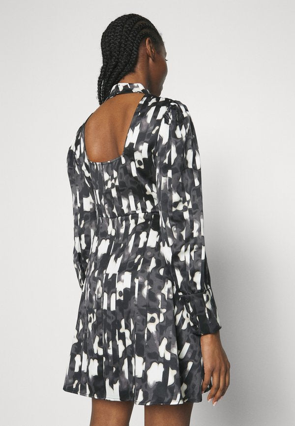 Vero Moda Petite VMMERLE HIGH-NECK SHORT DRESS