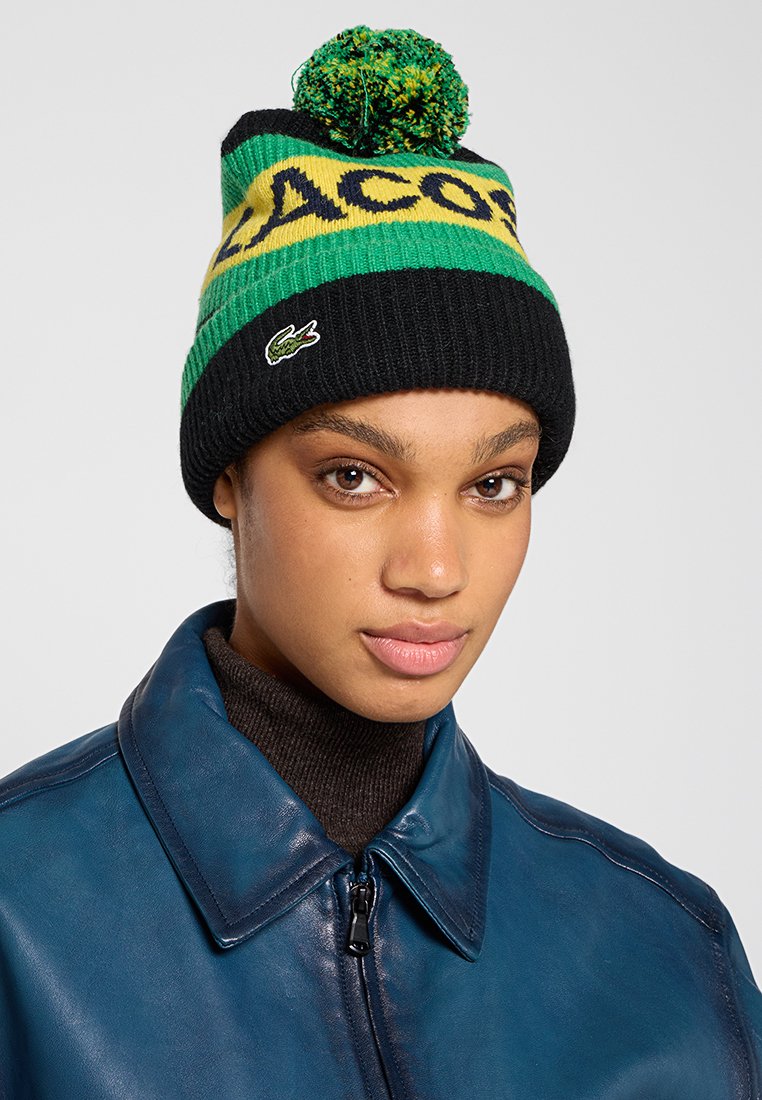 Lacoste CORE COLLECTION