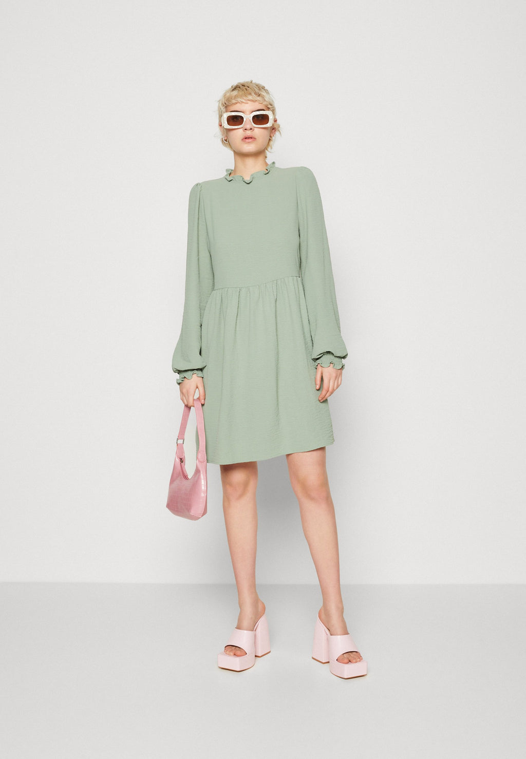 ONLMETTE HIGHNECK DRESS Media 2