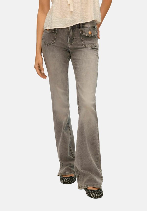 Vero Moda Flared fit VMJEAN Low rise - Bootcut jeans - light grey denim