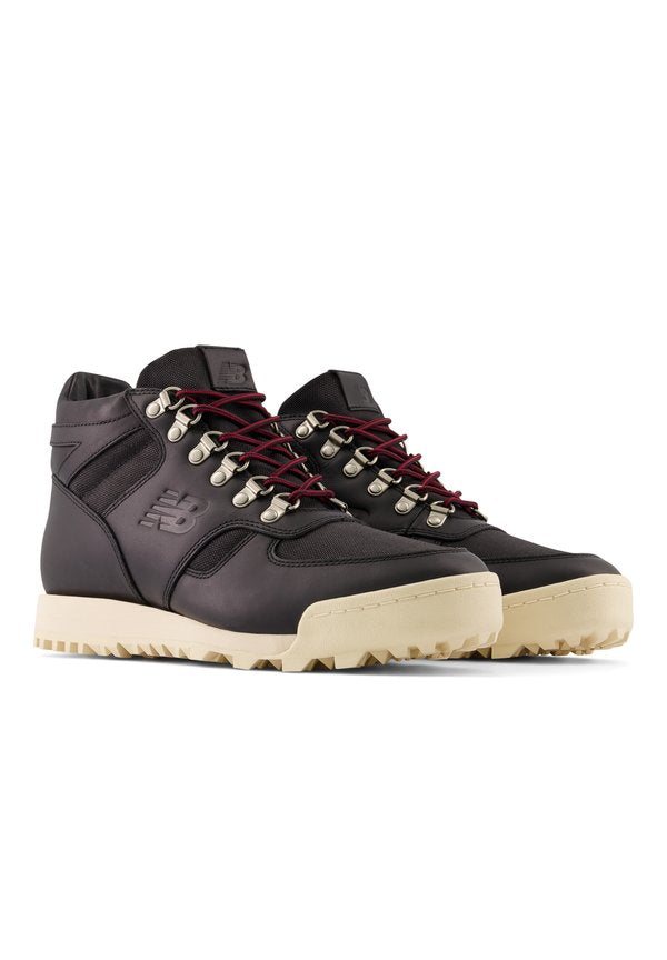 New Balance Rainier