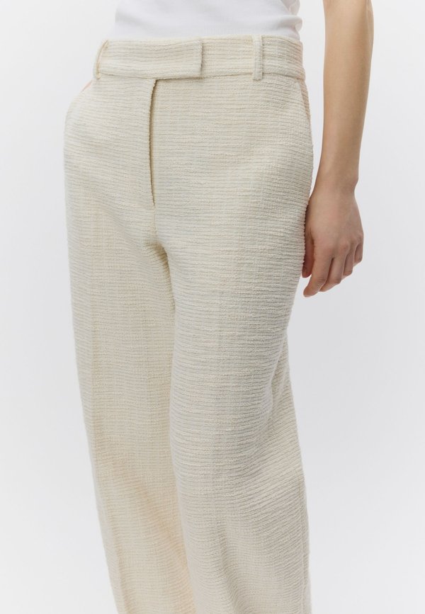 DAY Birger et Mikkelsen LILIANE MODERN