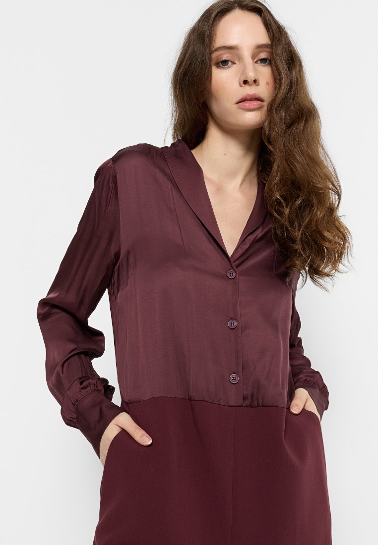 TWINSET