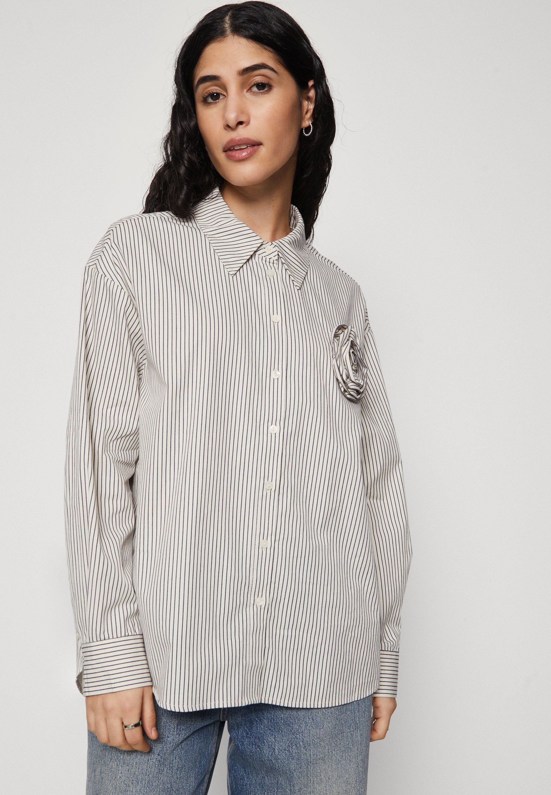 ONLMILLE RIA LOOSE SHIRT Media 5