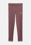 Mauve-farbene Nike Pro Leggings in voller Länge mit breitem Bund und der Aufschrift "NIKE PRO", weißer Nike-Swoosh auf dem Oberschenkel und dezenten rosa Seitenstreifen.