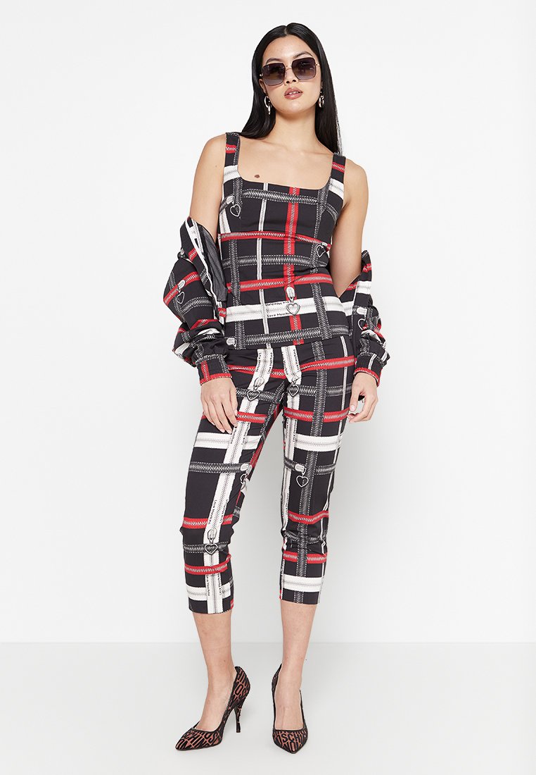 Love Moschino