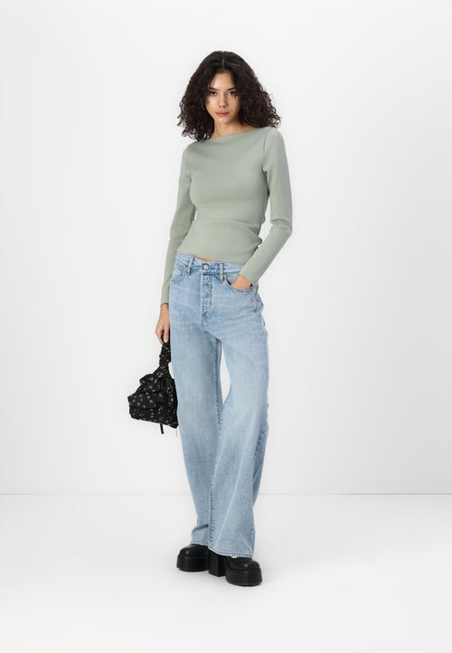 Abercrombie & Fitch Long-Sleeve Sculpt Matte Fabric Tuckable Slash Top
