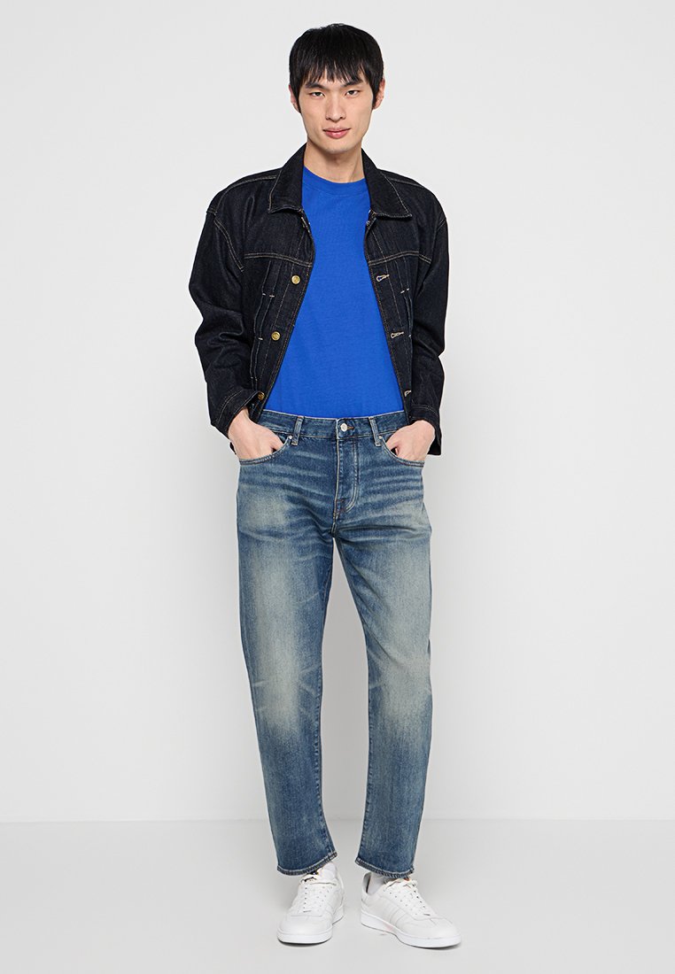 Armani Exchange