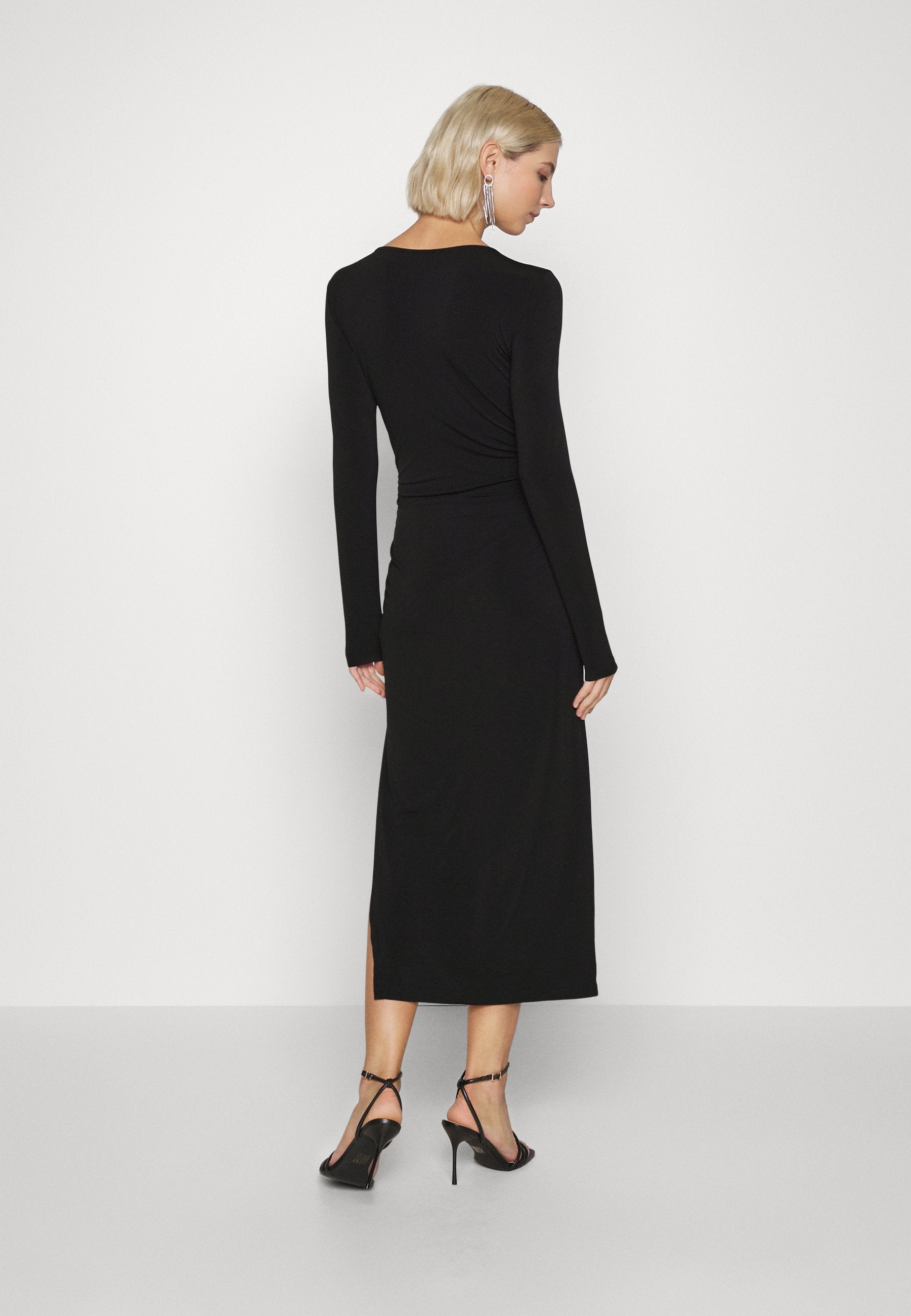 Forever New OAKLEY MIDI DRESS