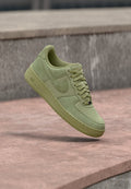 Nike Sportswear AIR FORCE 1 07 LV8 - Trainers - dusty olive/celadon