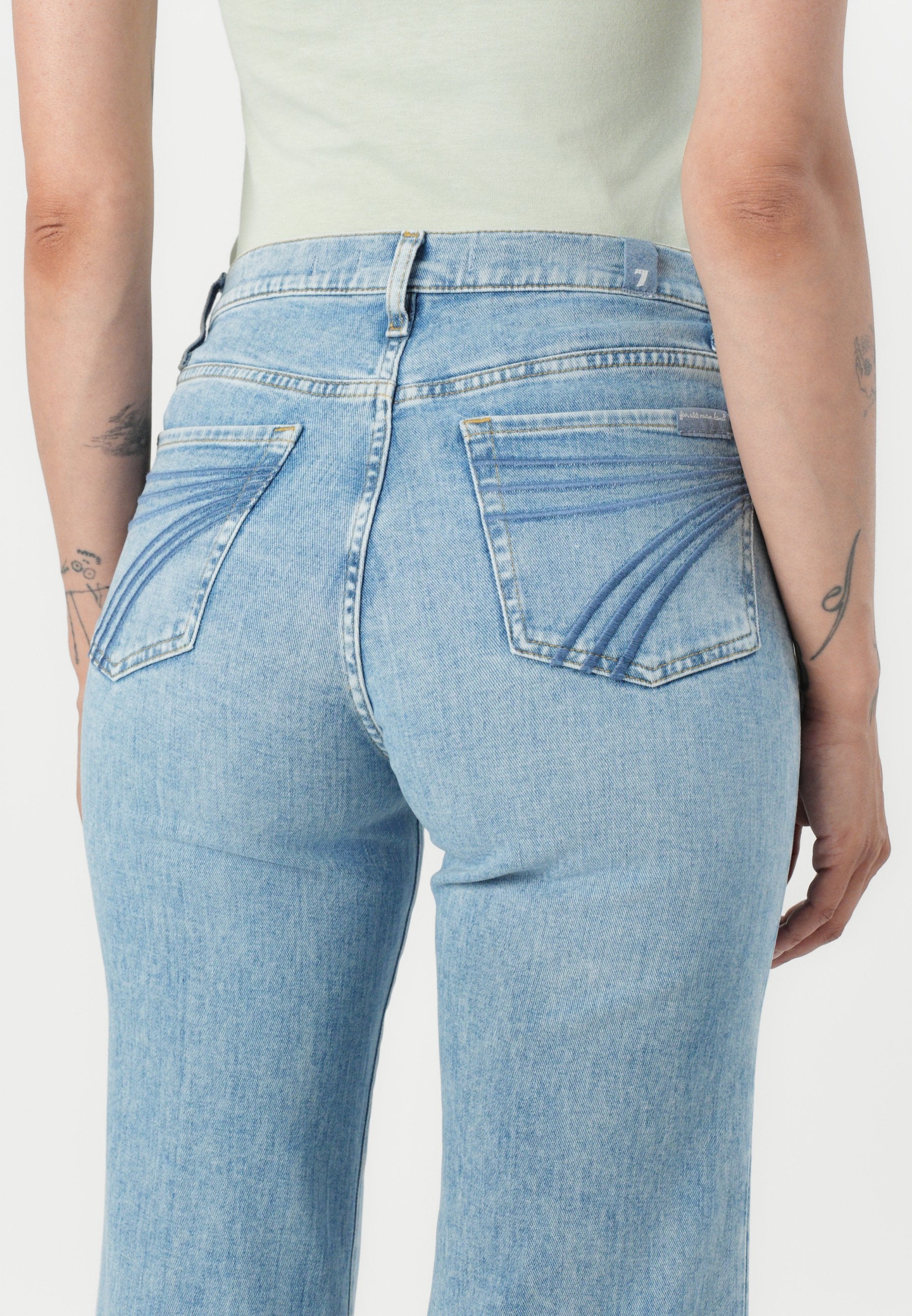 7 for all mankind MODERN DOJO TAILORLESS