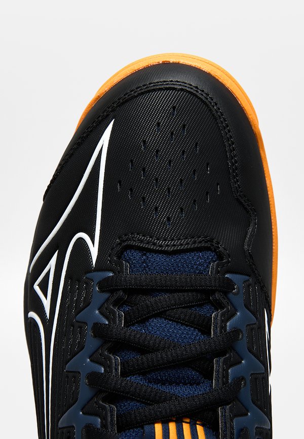 Mizuno WAVE LYNX 2