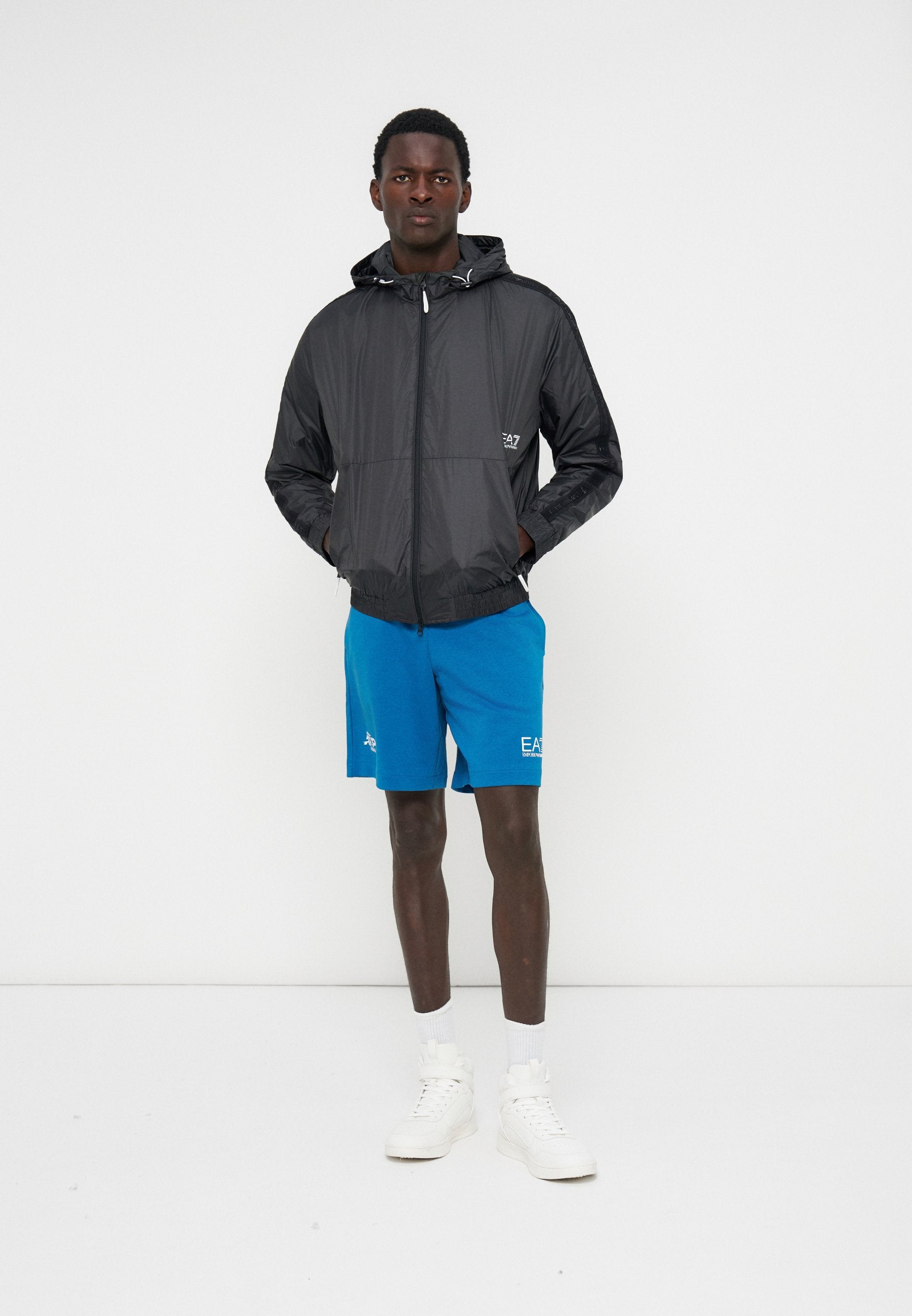 EA7 Emporio Armani Bomberjacke Media 3